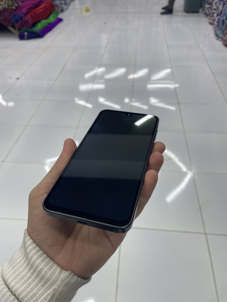 A17 6/128GB, qora — LIKE_NEW holatda image 1