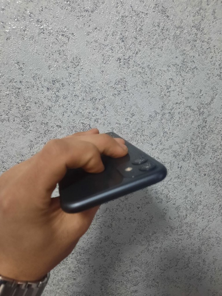 Iphone 11, 128 GB, Qora, IMEI tozalangan, 20 kun garantiya image 3