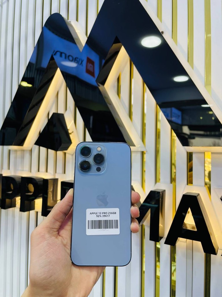 Apple iPhone 13 Pro 256GB Blue image 1