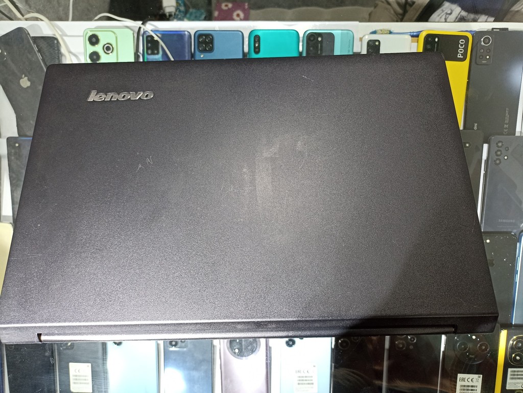 Lenovo laptop, 512GB SSD, ishlaydi yaxshi image 3