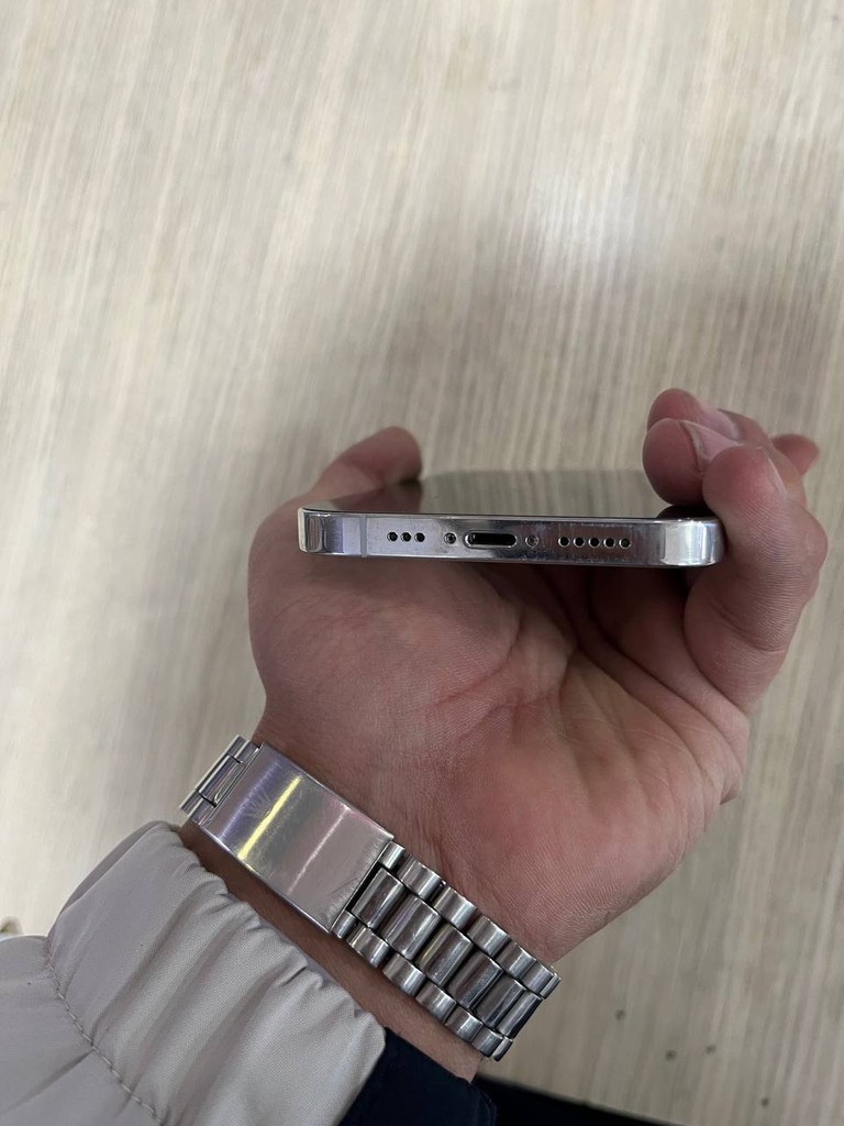 iPhone 12 Pro 128GB White - LIKE_NEW image 2