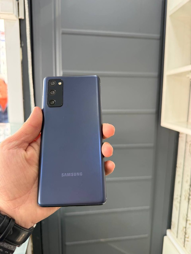 Samsung S20 FE - 128GB, 2 SIM, Ideal holat image 2