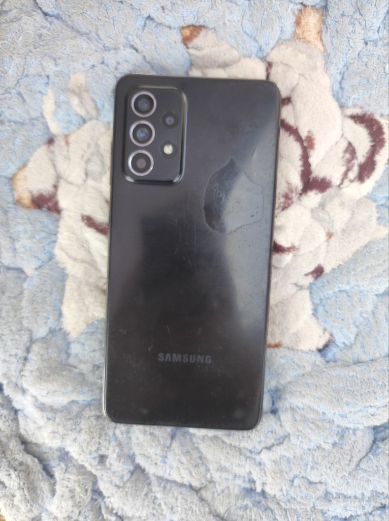 Samsung Galaxy A52 128GB - ishlaydi yaxshi, kamera sensor singan image 1