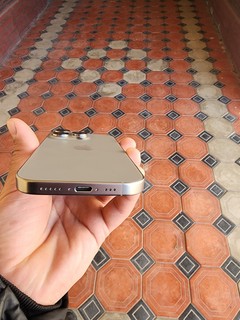 iPhone 16 Pro 128GB, Natural Titanium — 830$