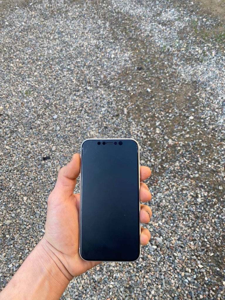 IPhone XR 64GB image 4