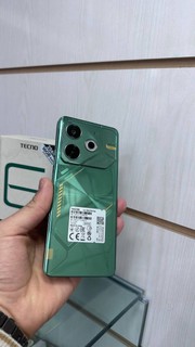 Tecno Pova 6 - 256GB, 7000 mAh, 2 SIM, garanti 7 kun