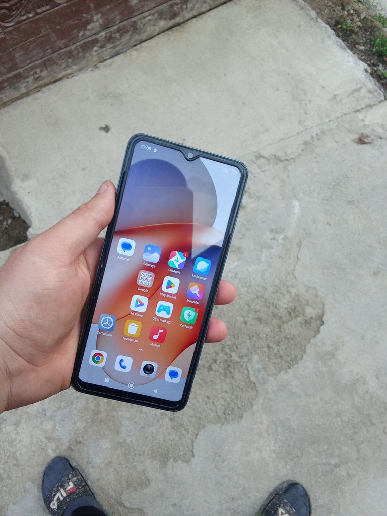 Redmi 13C, 128GB, o'rtacha holat image 2