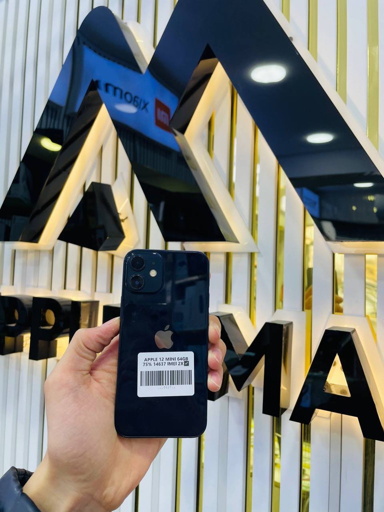 iPhone 11 64GB, Black, 92% battery, Unlocked, 30 kun garantiya image 1