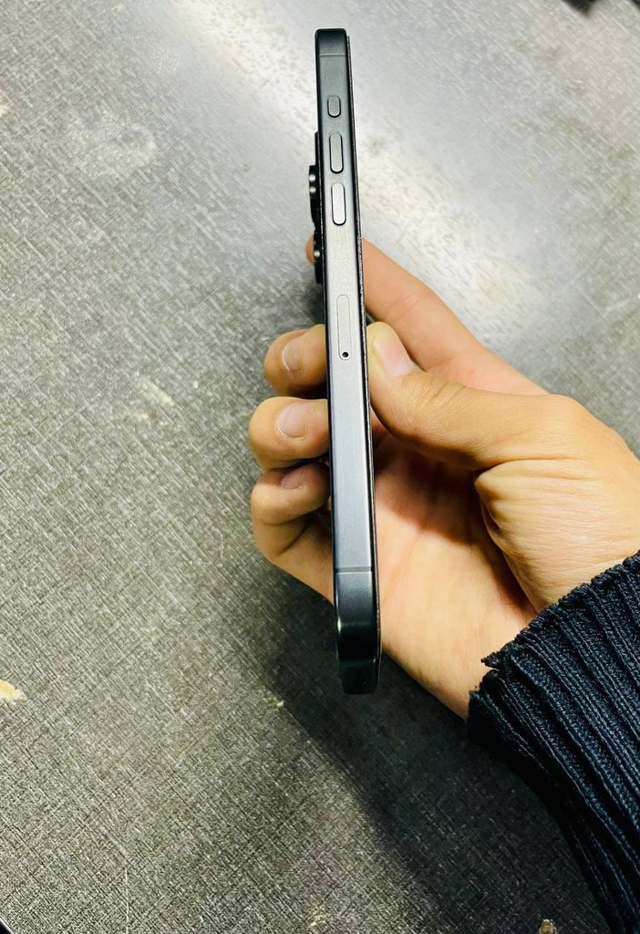 iPhone 15 Pro Max 256GB Black Titanium - NEW image 2