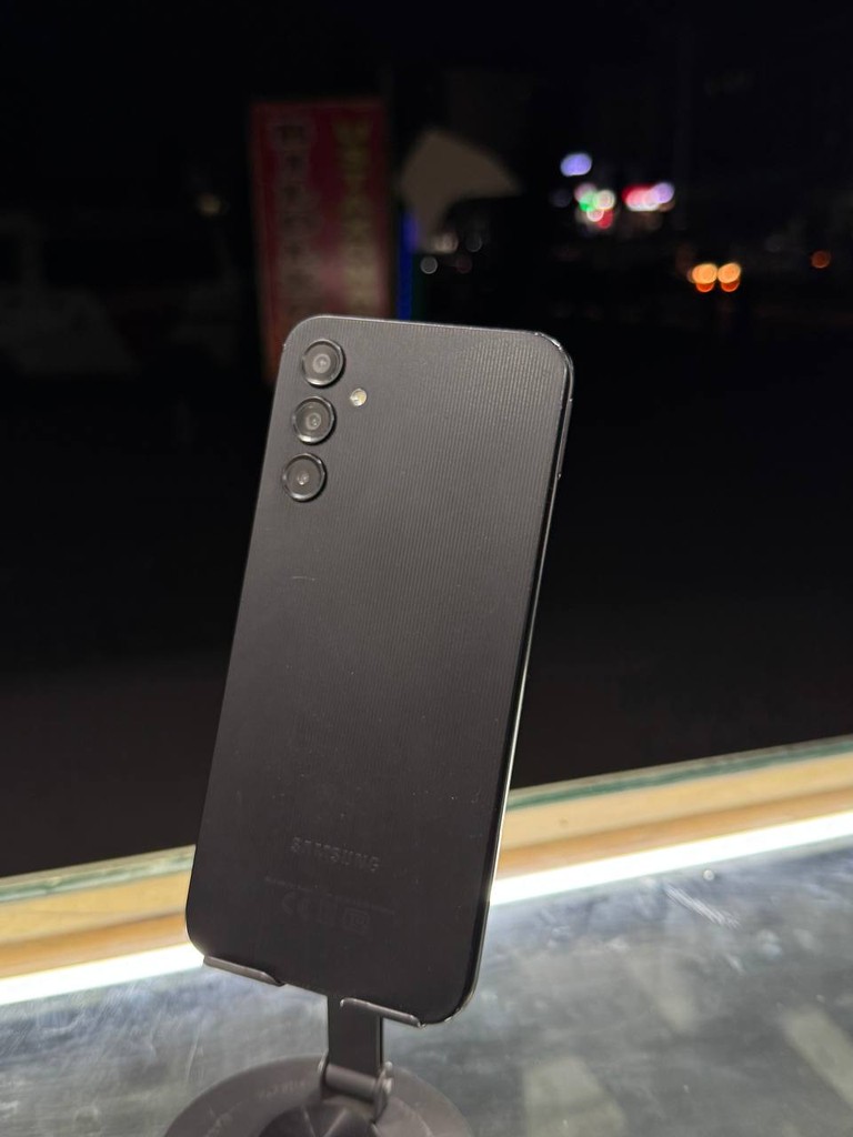 Samsung A14 - 64GB, 2 SIM, Yaxshi holat image 2
