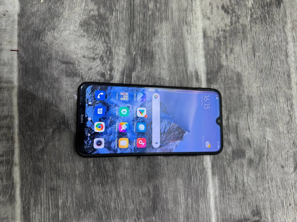 Redmi Note 8, 64 GB ichki xotira, ishlaydi, oq dog'i bor image 2