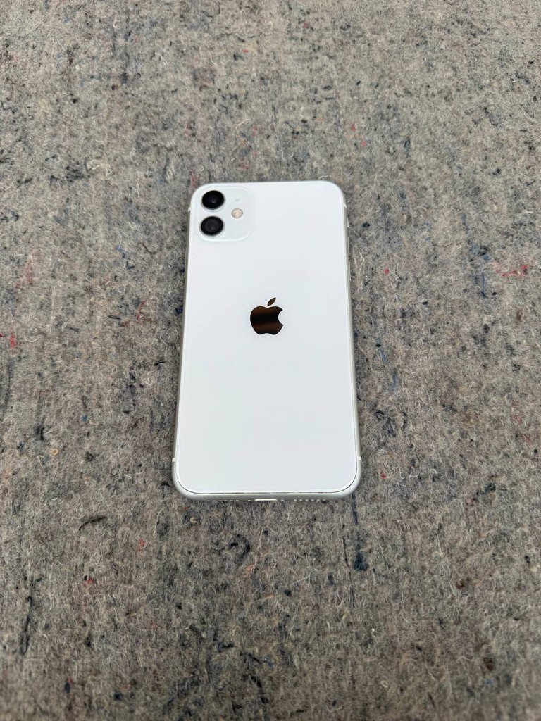 iPhone 11 128GB, LIKE_NEW, bateriya 75% image 1