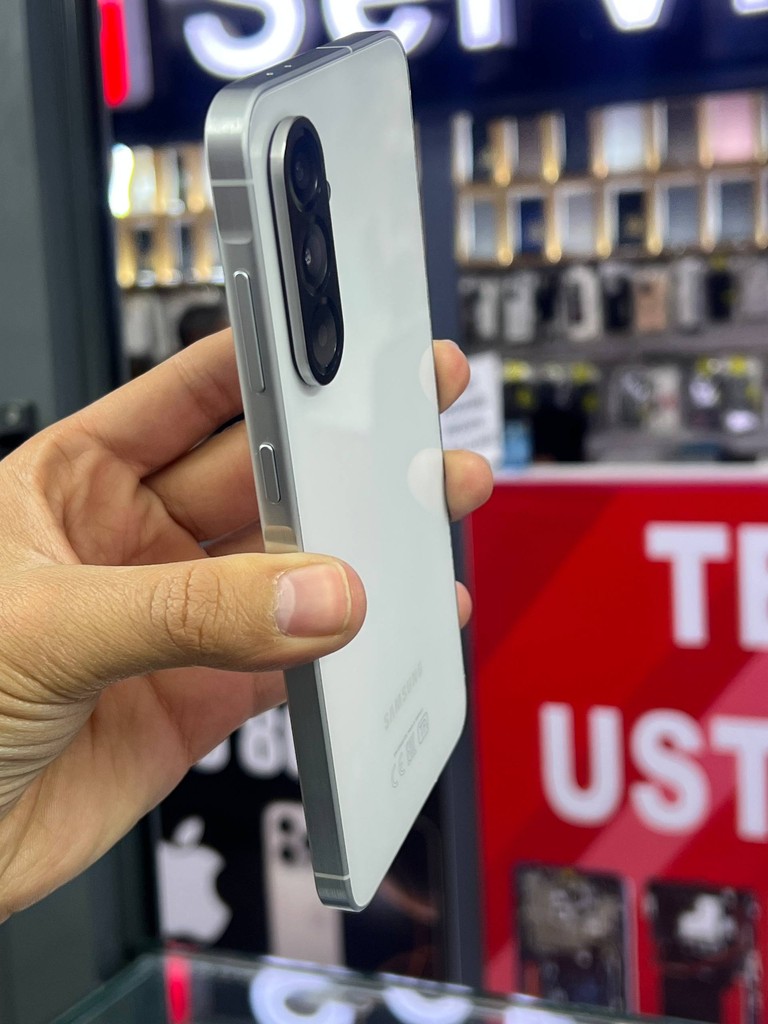 Samsung A56 5G, 8GB/256GB, NEW image 4