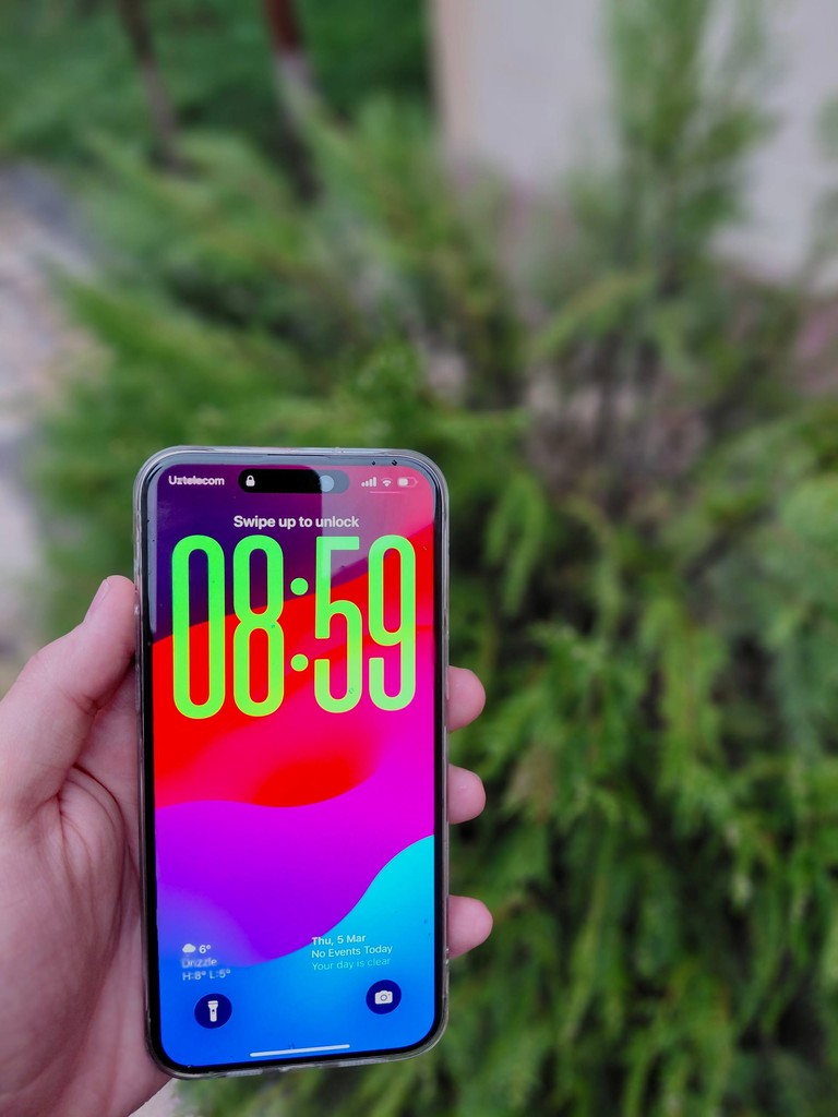 iPhone 15 Pro Max 256GB Silver image 3